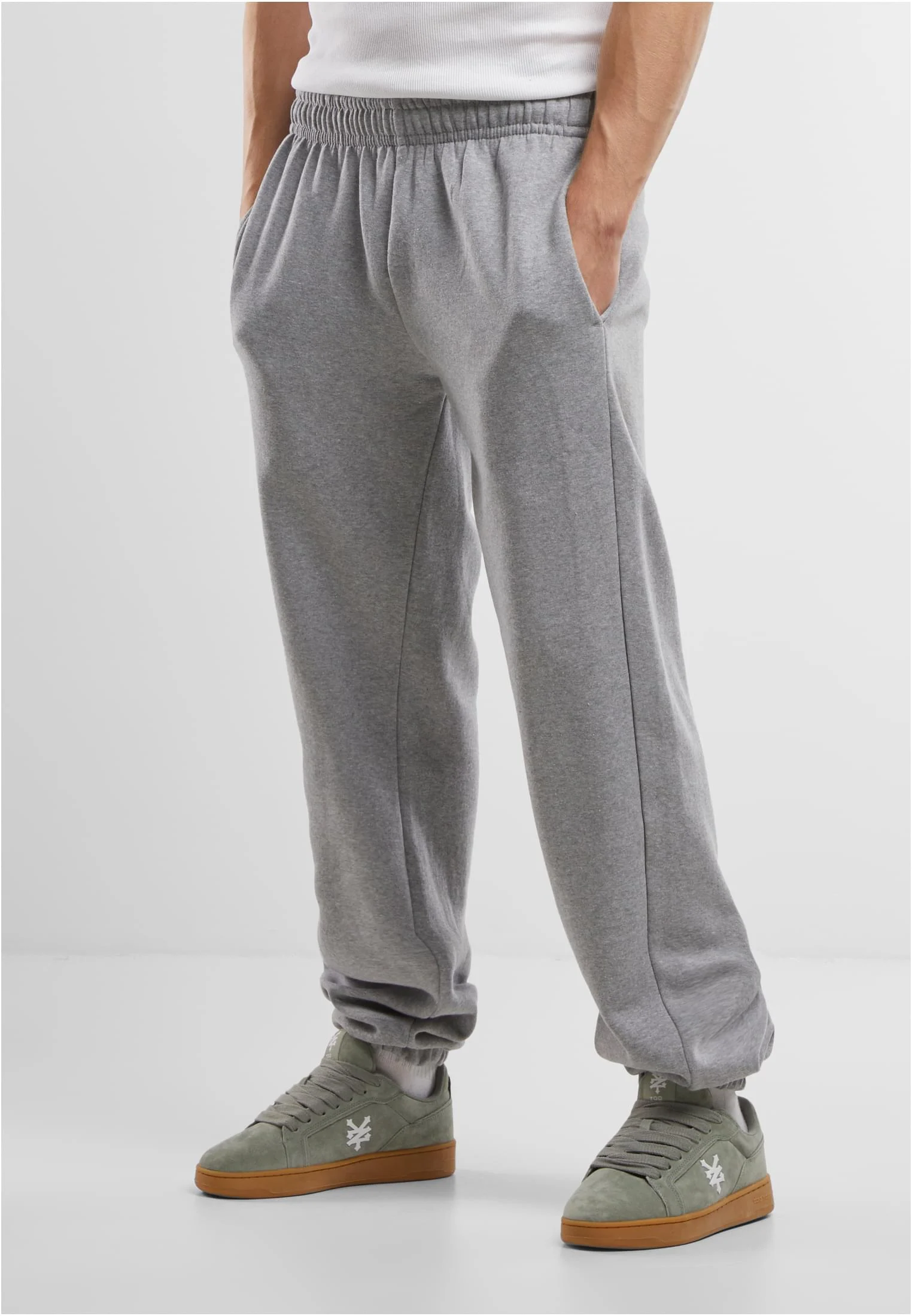 skwm-tb-TB7280_Mw1-03061_2349f2b9-d659-44cc-aa3b-2506cd204c04 Basic Loose Sweatpants