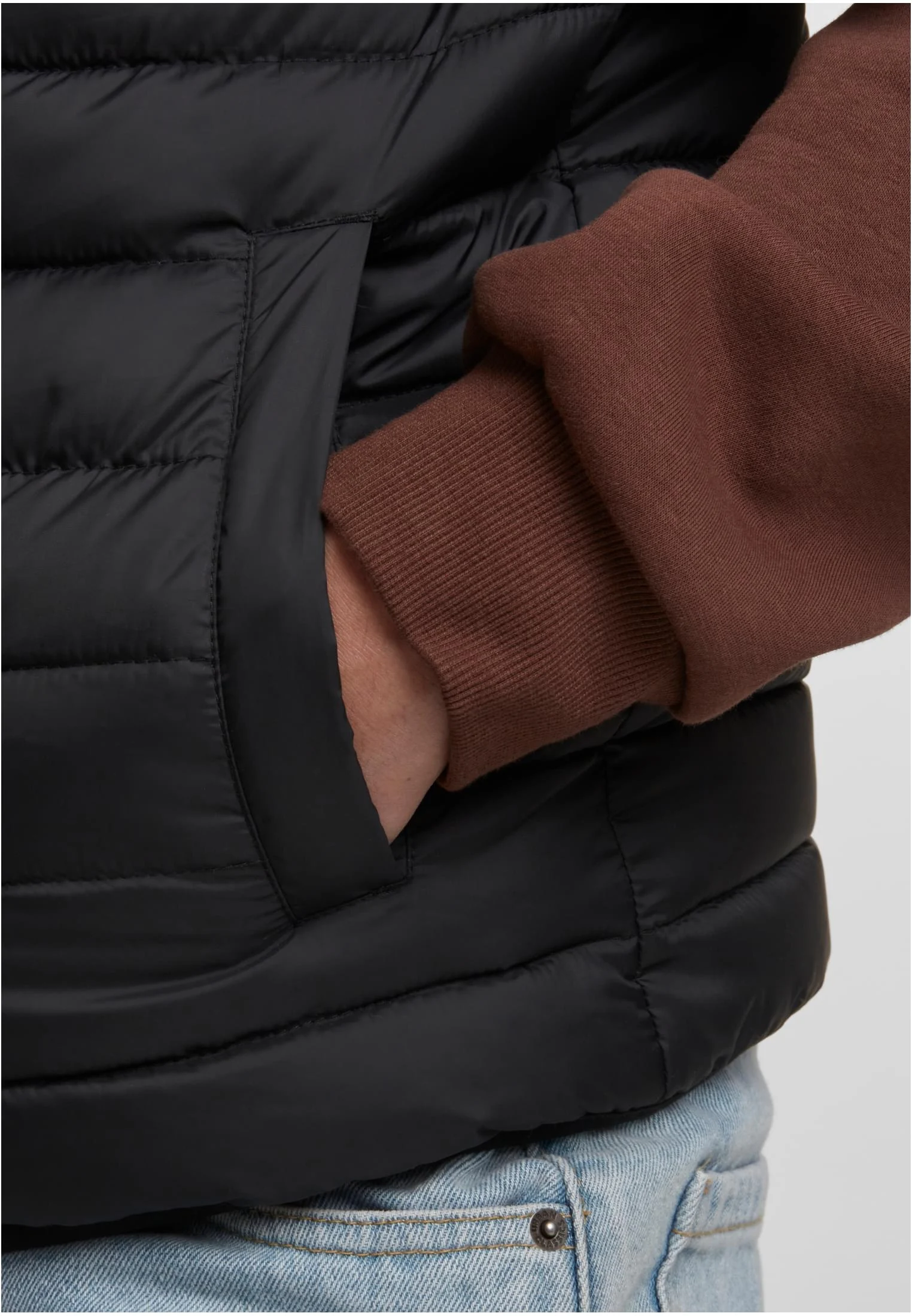 Basic Light Weigh Vest With Hood