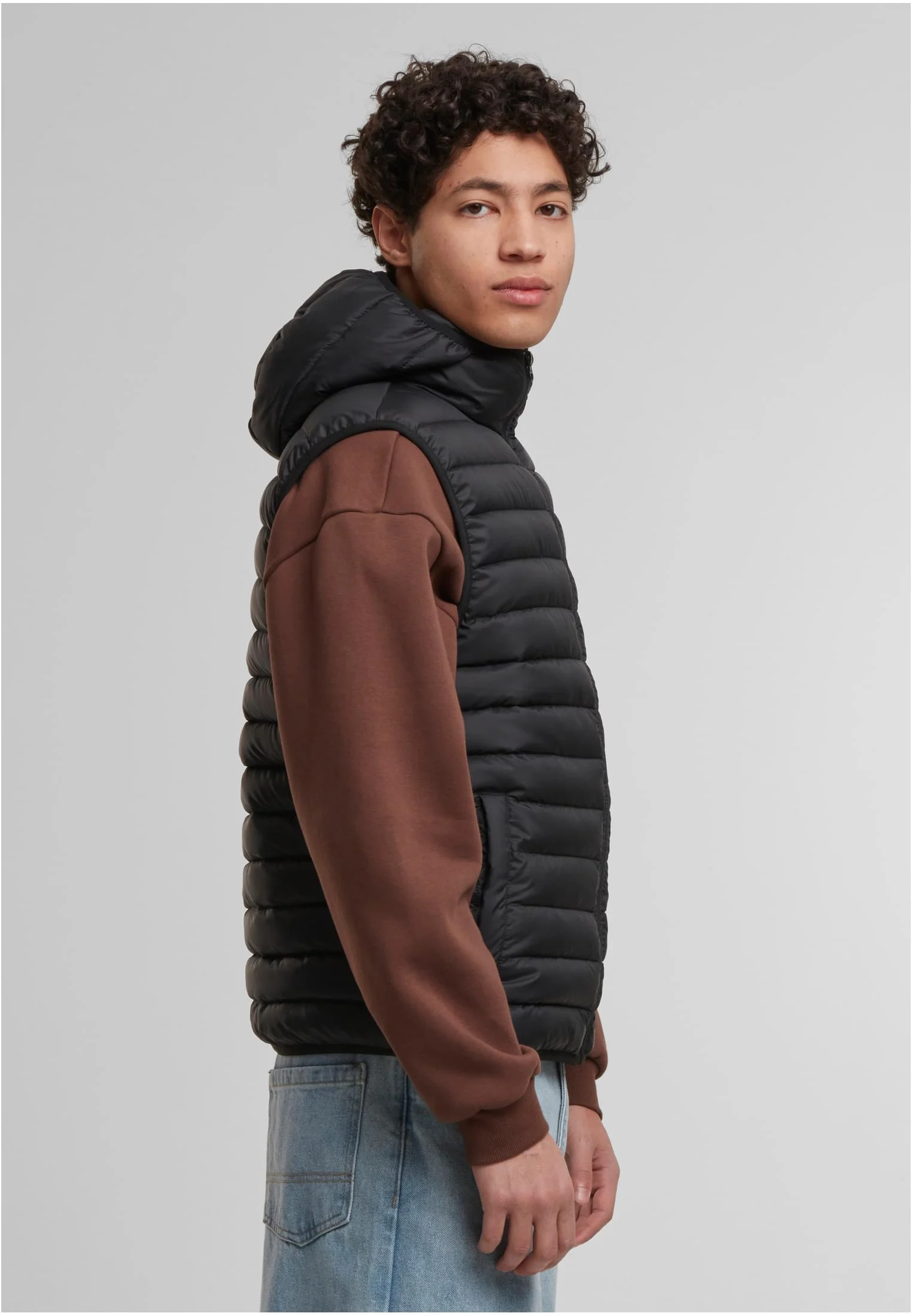 Basic Light Weigh Vest With Hood