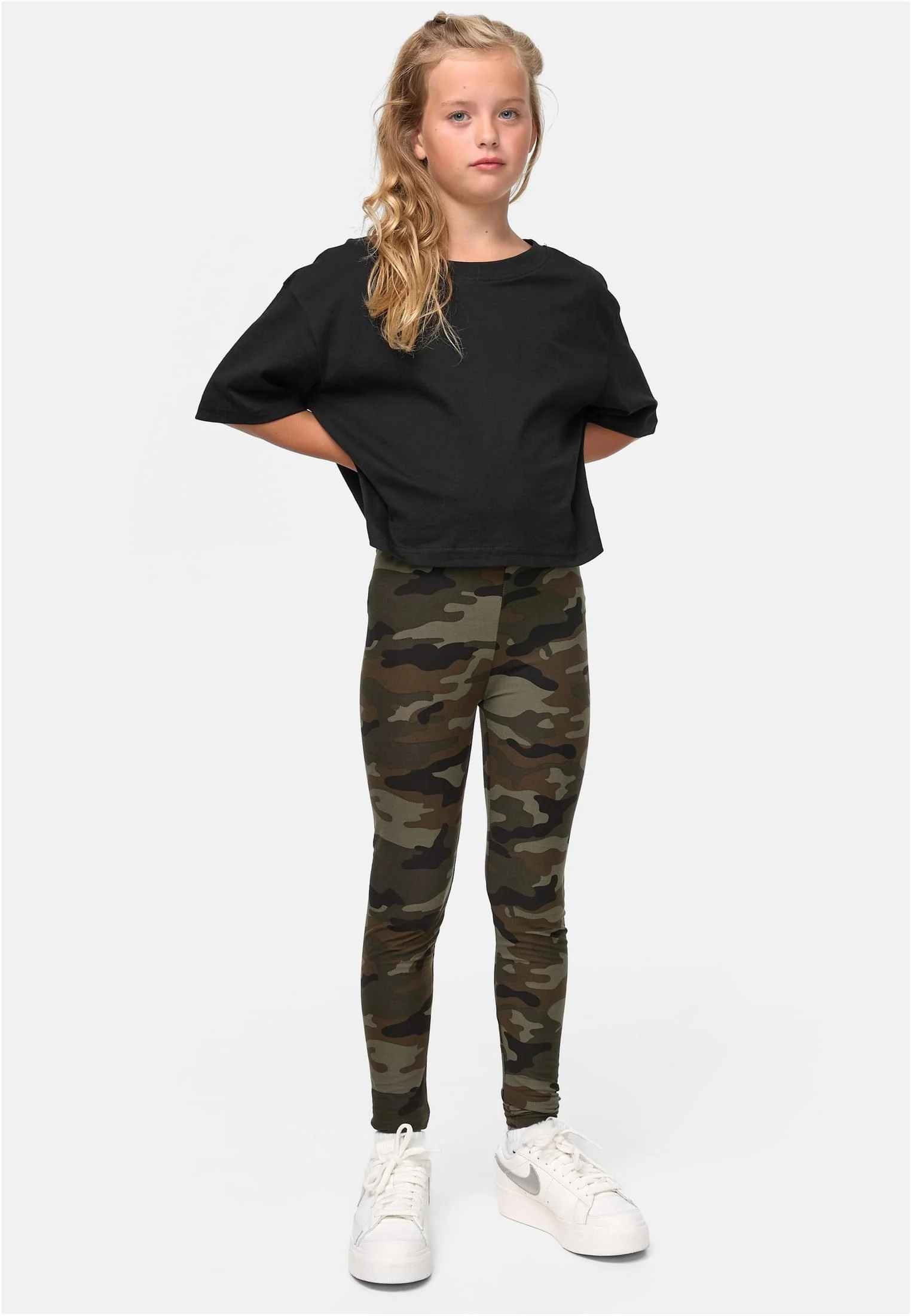 skwm-tb-UCK1331_Mw12-00396_76e7b518-d9ac-432e-8624-7f77938c4945 Girls Camo Leggings