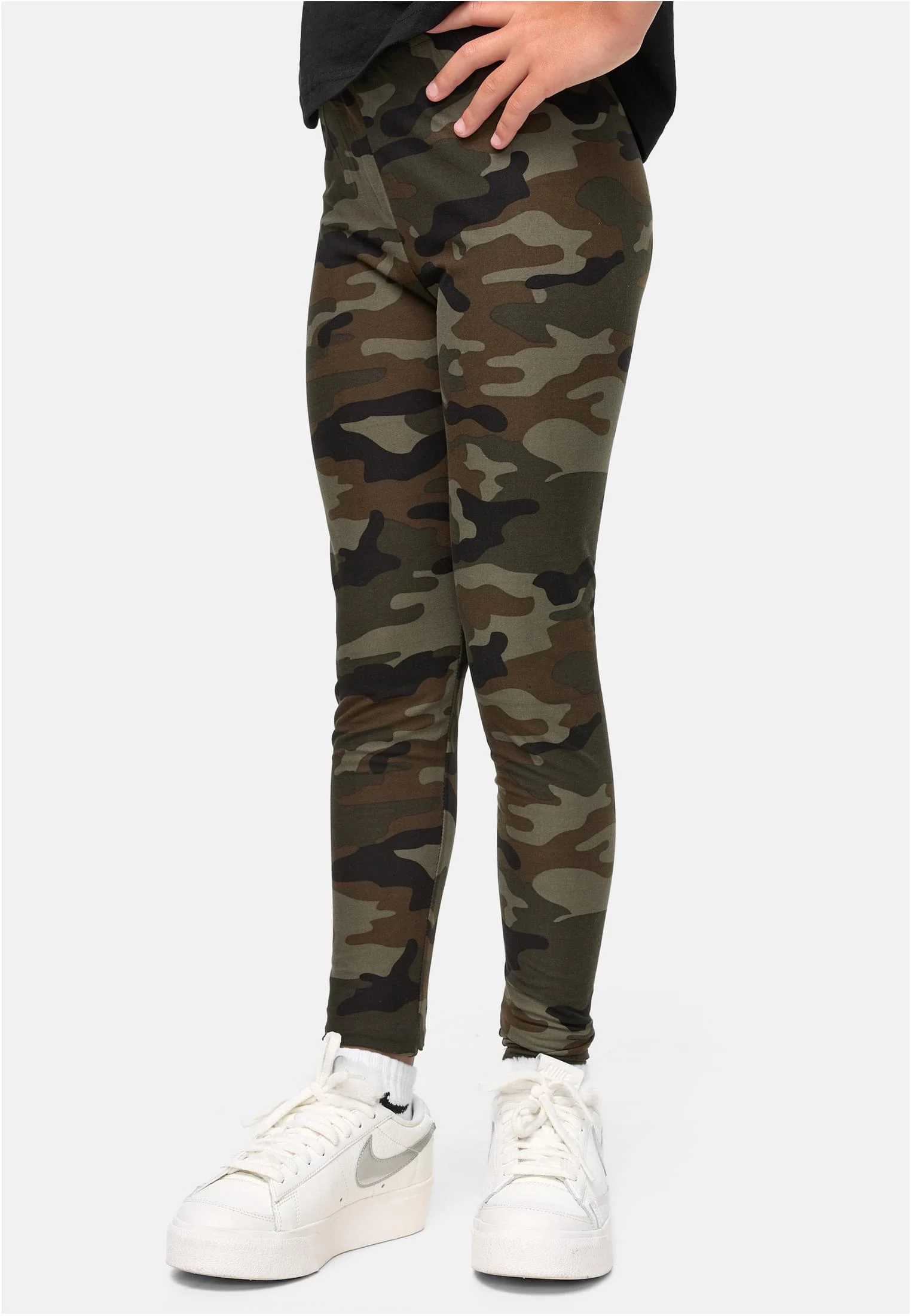 skwm-tb-UCK1331_Mw4-00396_2af56cc8-0fc2-4962-ac4f-133f5e7a9715 Girls Camo Leggings