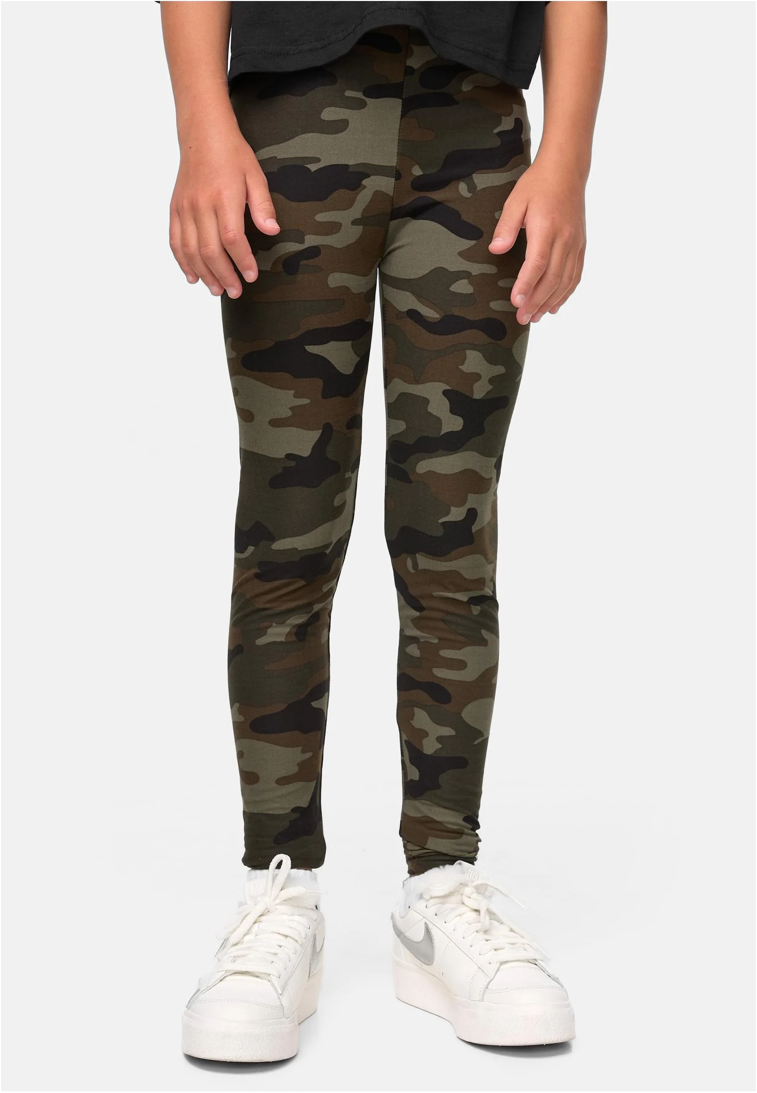 skwm-tb-UCK1331_Mw6-00396_7539b222-dc63-4f33-9b98-fe54b238bd4b Girls Camo Leggings