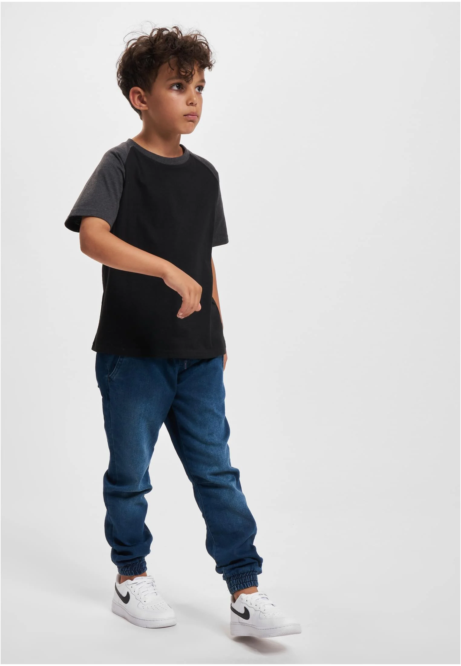 skwm-tb-UCK639_Mw12-01307_b8657985-01b2-4ab5-8c95-38c2a0fdd88f Boys Raglan Contrast Tee