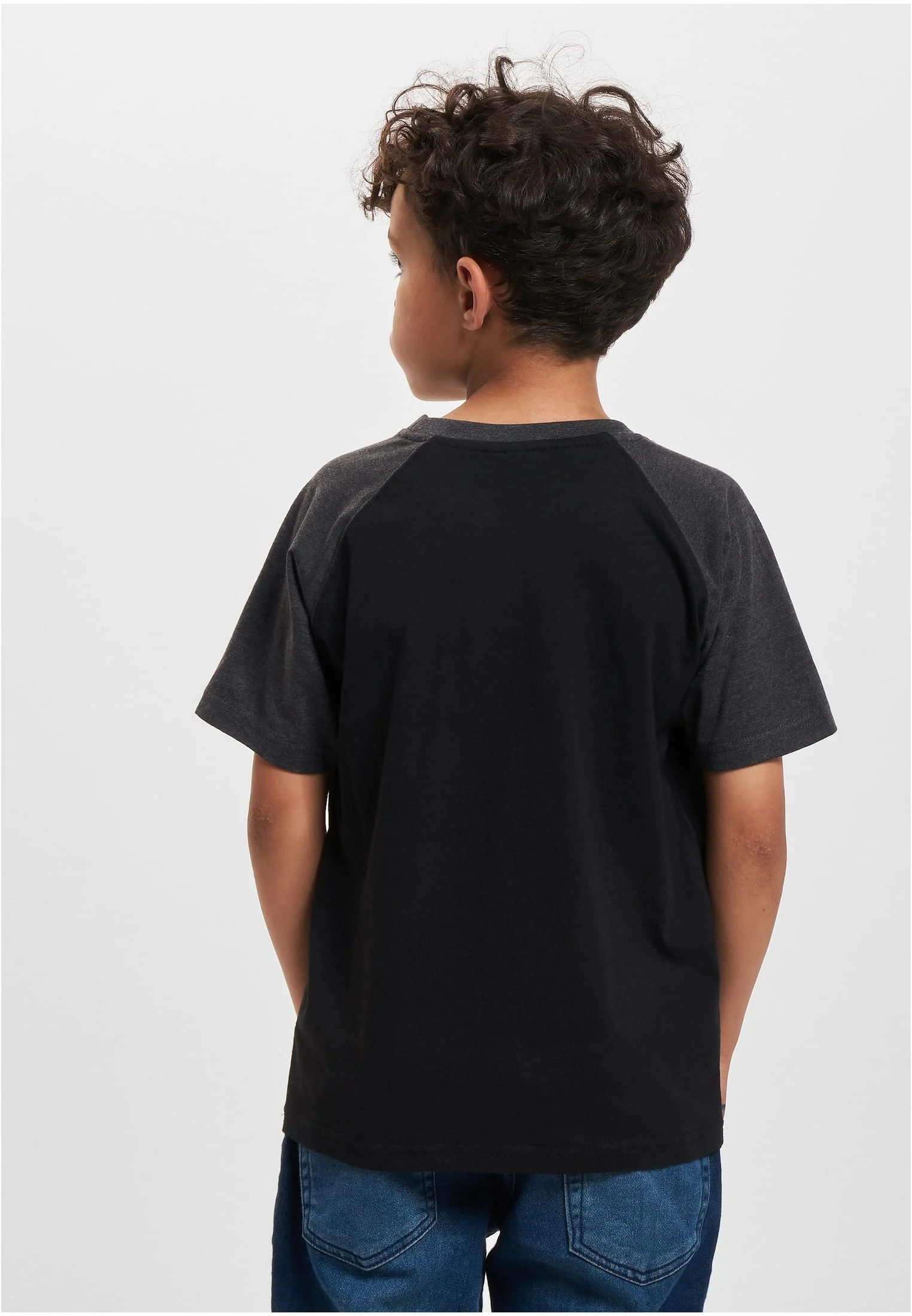 skwm-tb-UCK639_Mw2-01307_b4e4575d-6a67-4c4c-930c-065e9f92df9b Boys Raglan Contrast Tee